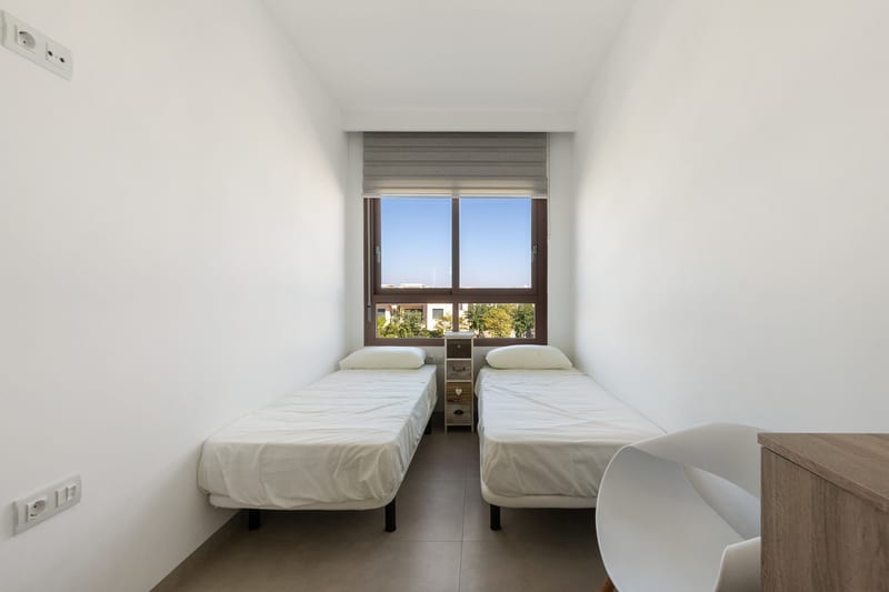 Open photo Listing photo