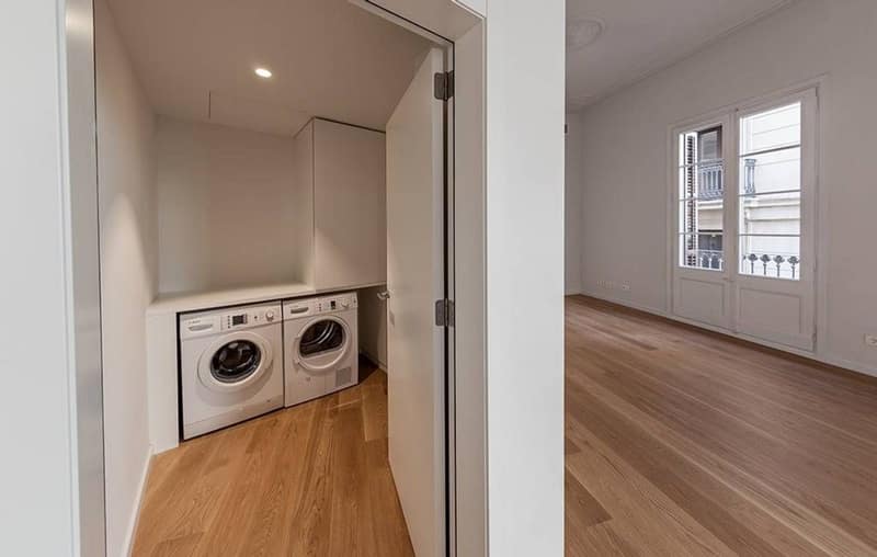 Open photo Listing photo