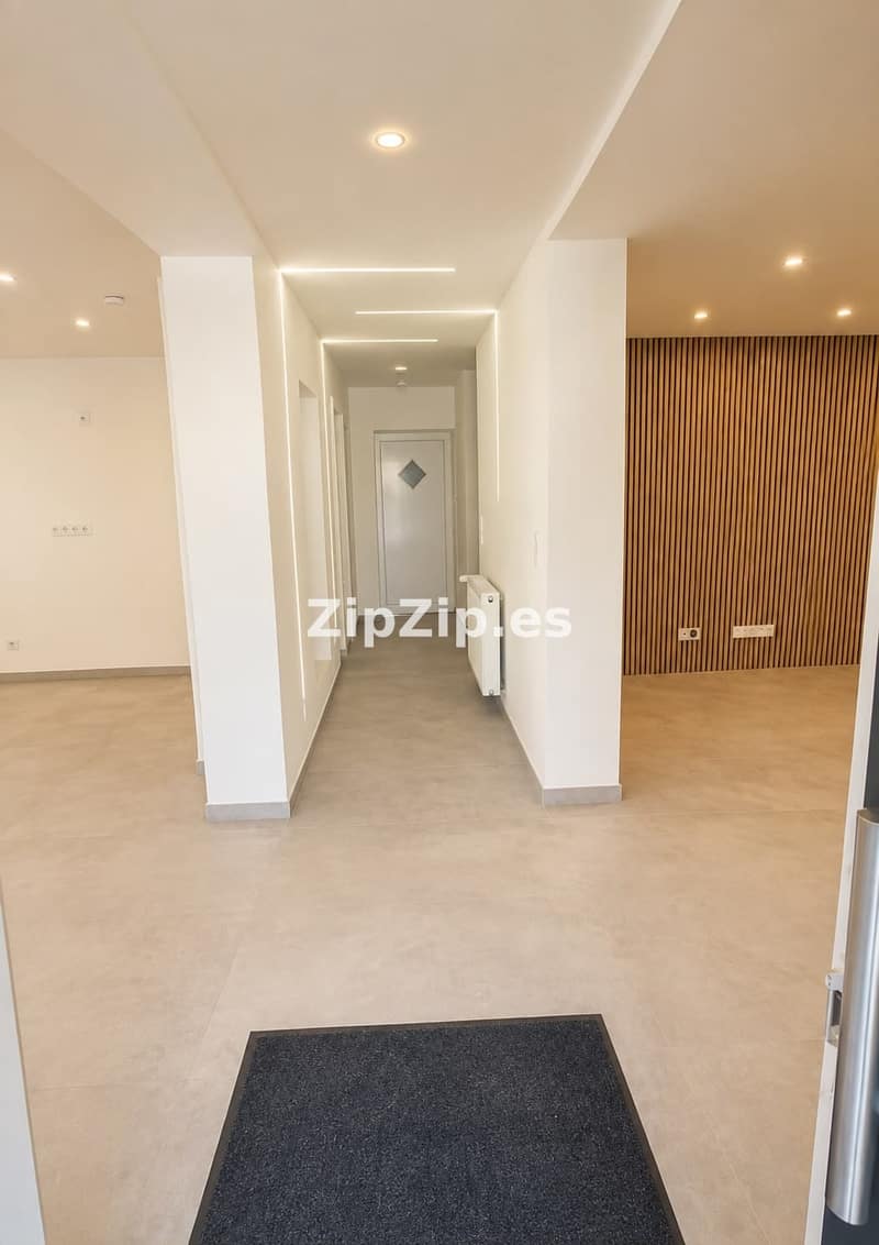 Open photo Listing photo