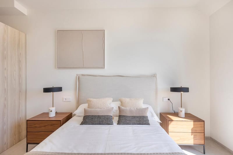 Open photo Listing photo