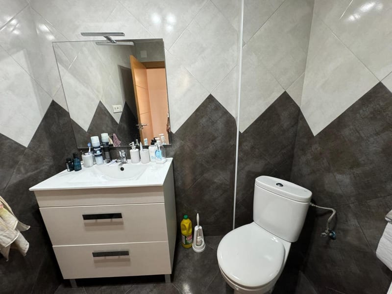 Open photo Listing photo