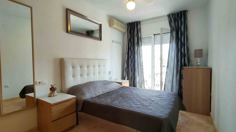 Open photo Listing photo