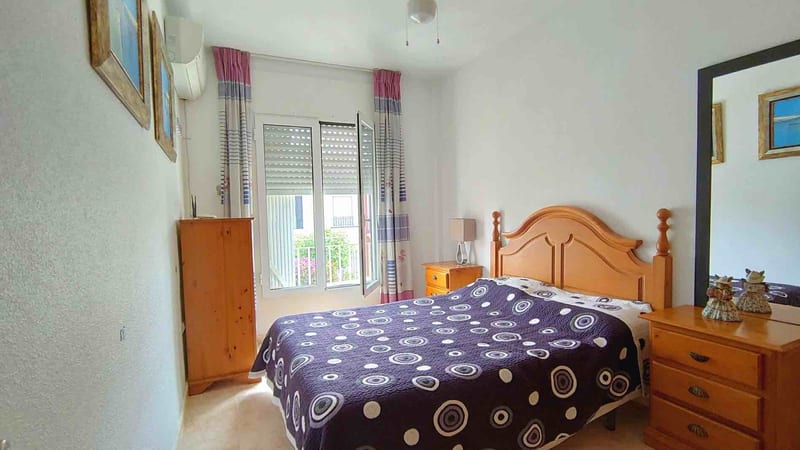 Open photo Listing photo