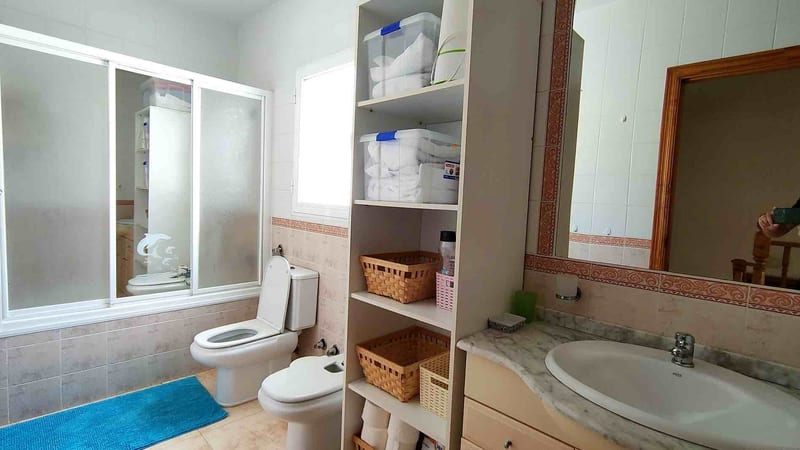 Open photo Listing photo