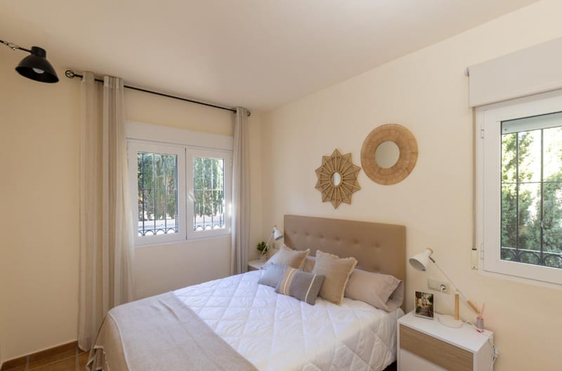 Open photo Listing photo