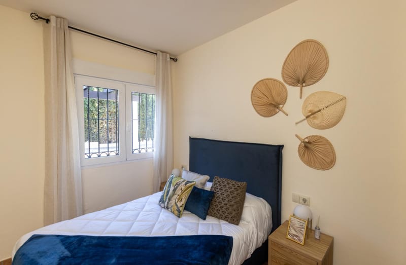 Open photo Listing photo