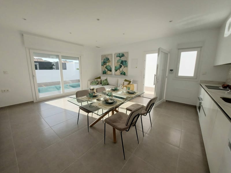 Open photo Listing photo