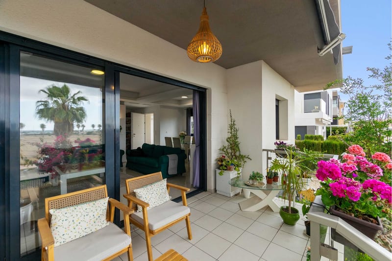 Open photo Listing photo