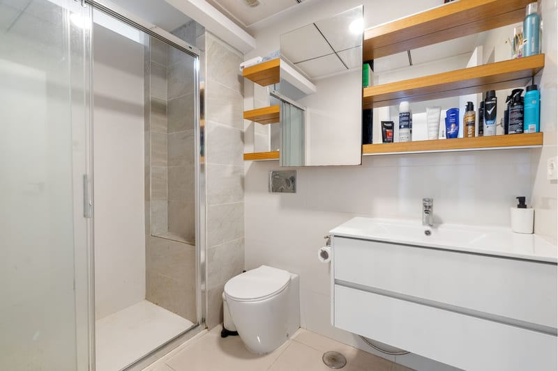 Open photo Listing photo