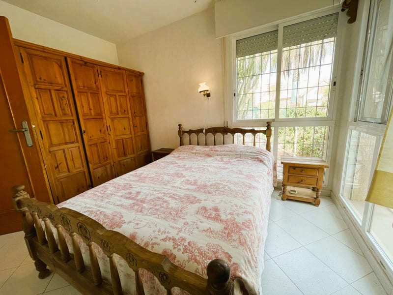 Open photo Listing photo