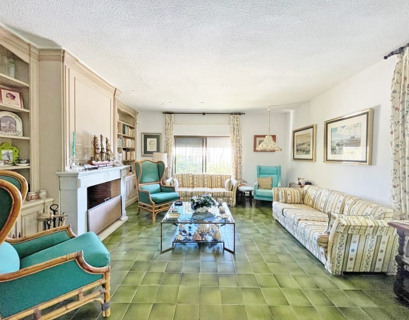 Open photo Listing photo