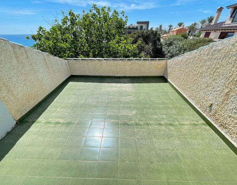 Open photo Listing photo
