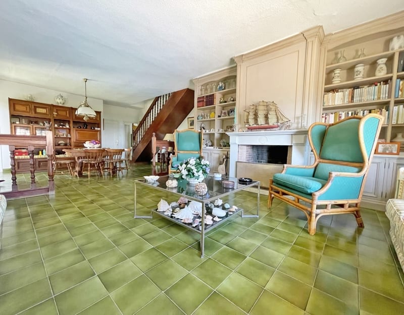 Open photo Listing photo