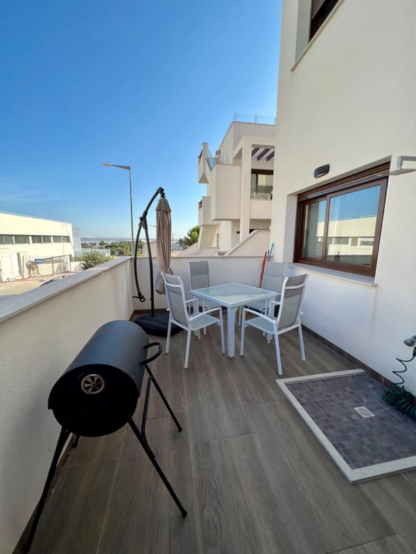 Open photo Listing photo