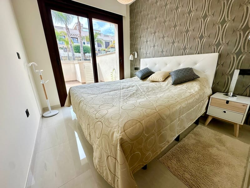 Open photo Listing photo