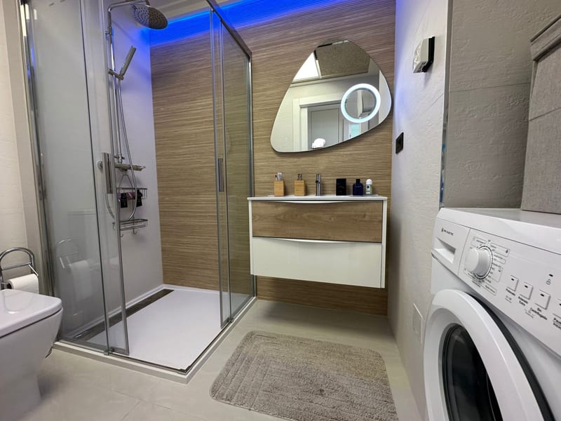 Open photo Listing photo