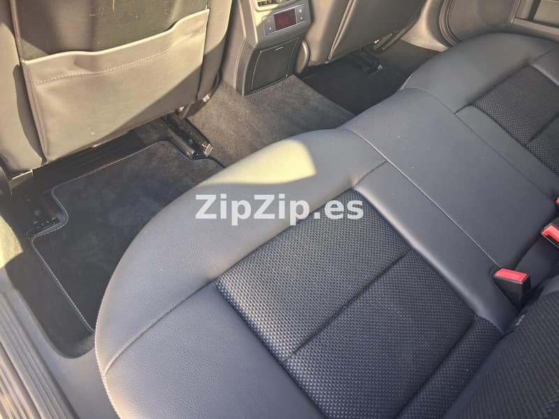 Open photo Listing photo