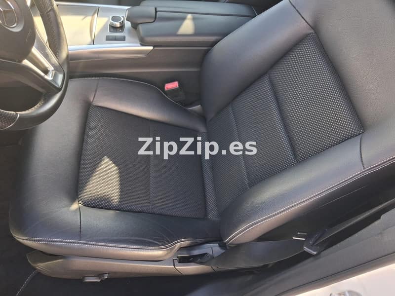 Open photo Listing photo