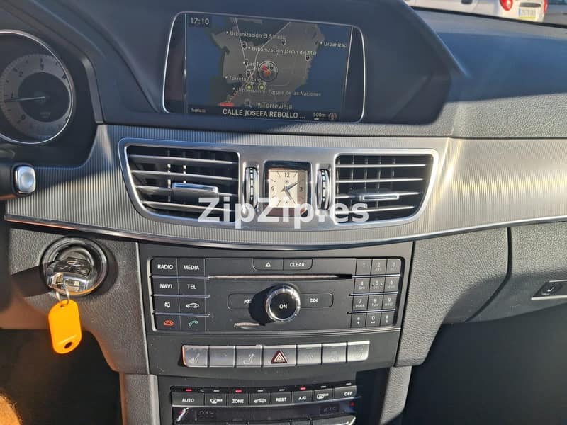 Open photo Listing photo