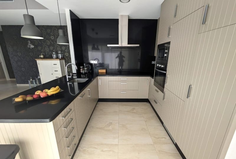 Open photo Listing photo