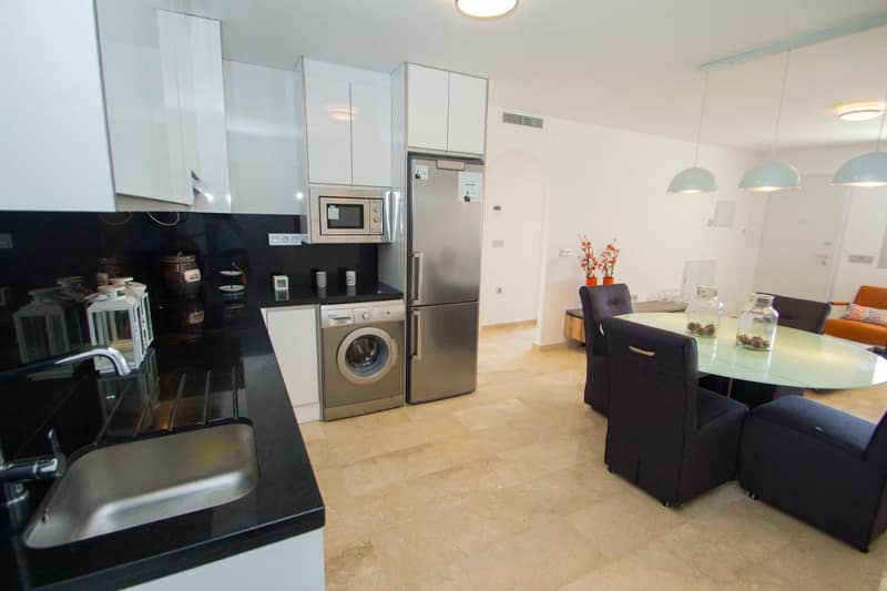 Open photo Listing photo