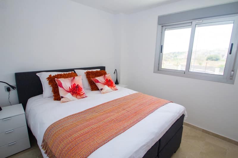 Open photo Listing photo