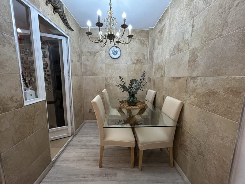 Open photo Listing photo