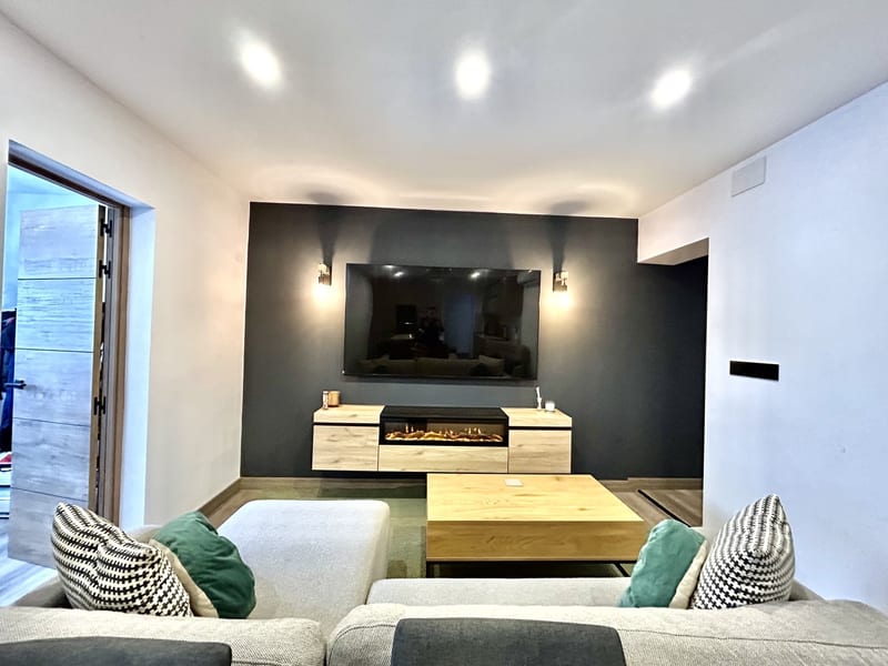 Open photo Listing photo