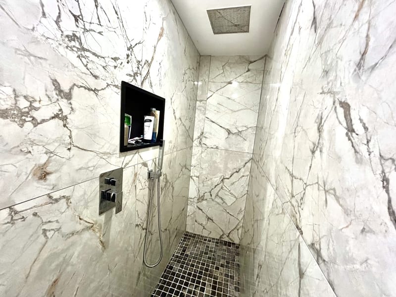 Open photo Listing photo