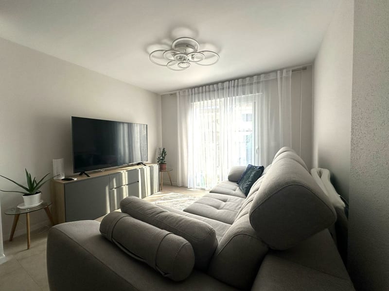 Open photo Listing photo