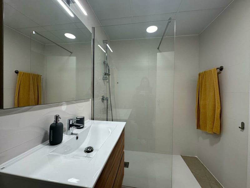 Open photo Listing photo