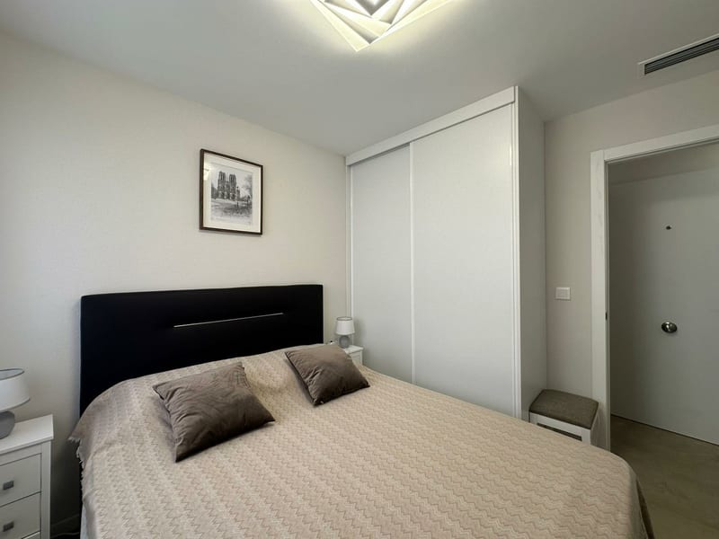 Open photo Listing photo