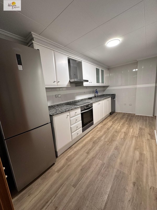 Open photo Listing photo