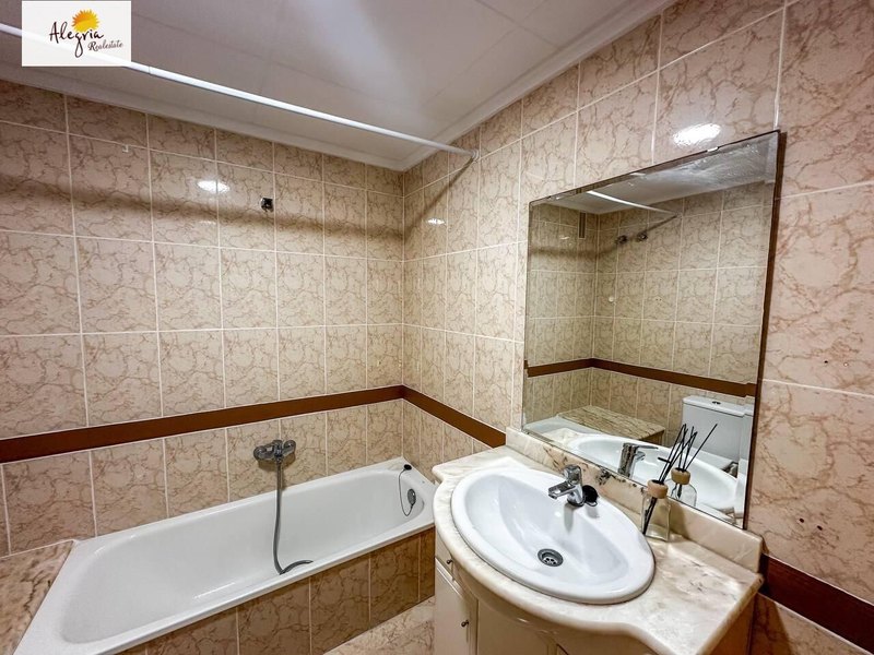 Open photo Listing photo