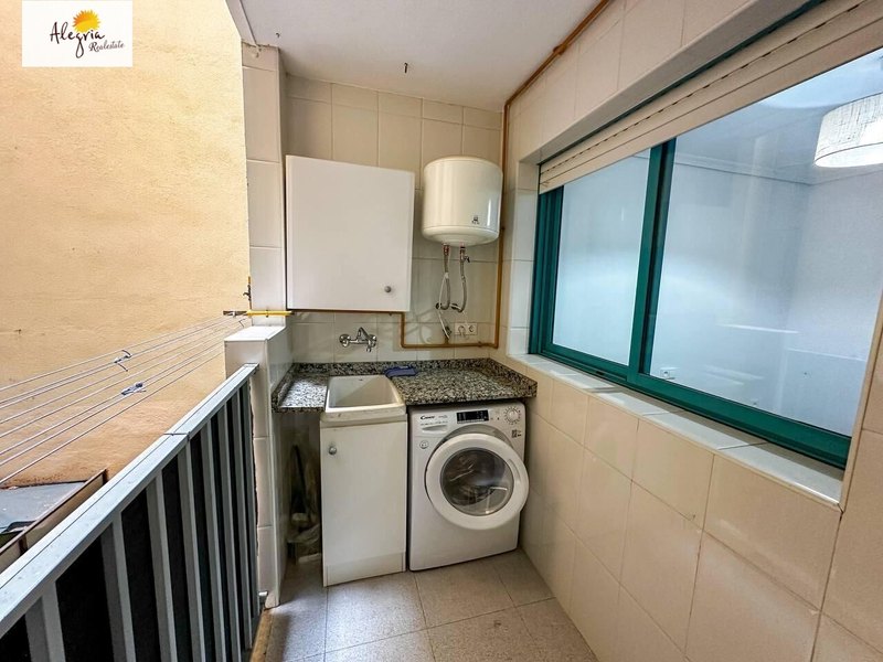 Open photo Listing photo