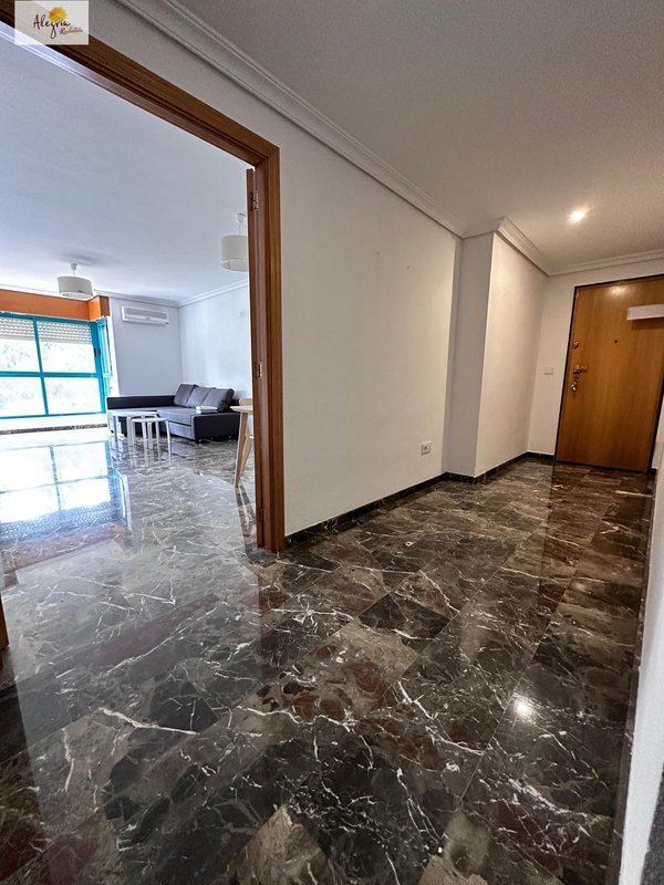 Open photo Listing photo
