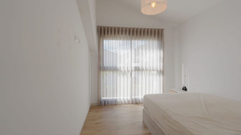 Open photo Listing photo
