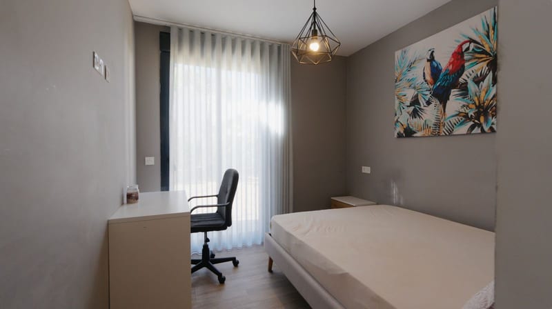Open photo Listing photo