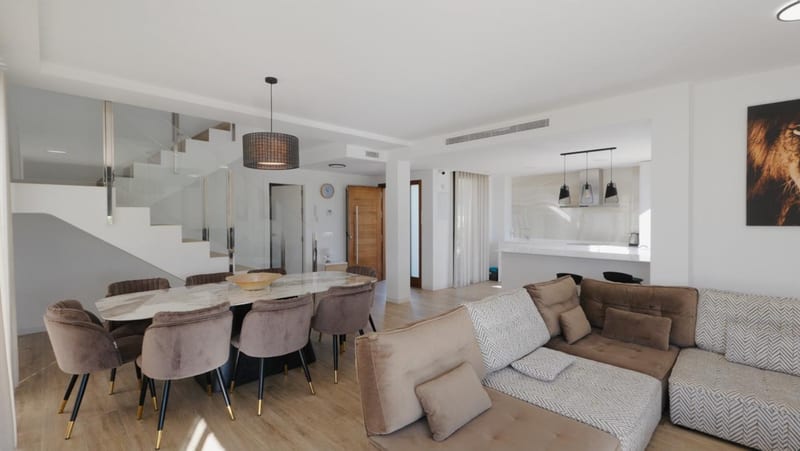Open photo Listing photo