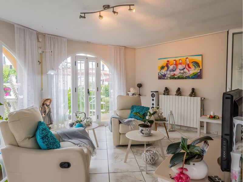 Open photo Listing photo