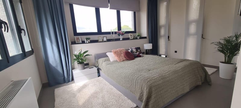 Open photo Listing photo