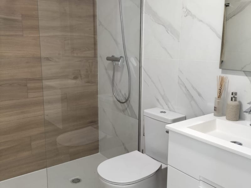 Open photo Listing photo