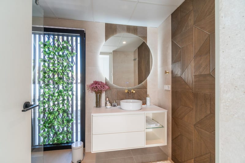 Open photo Listing photo