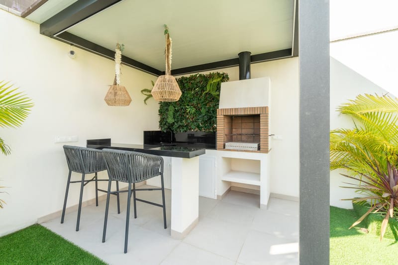 Open photo Listing photo