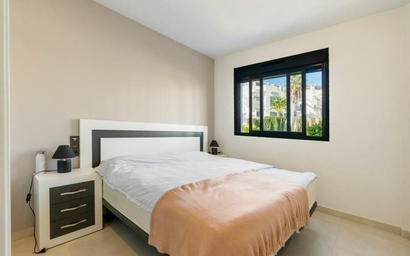 Open photo Listing photo