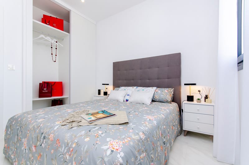 Open photo Listing photo