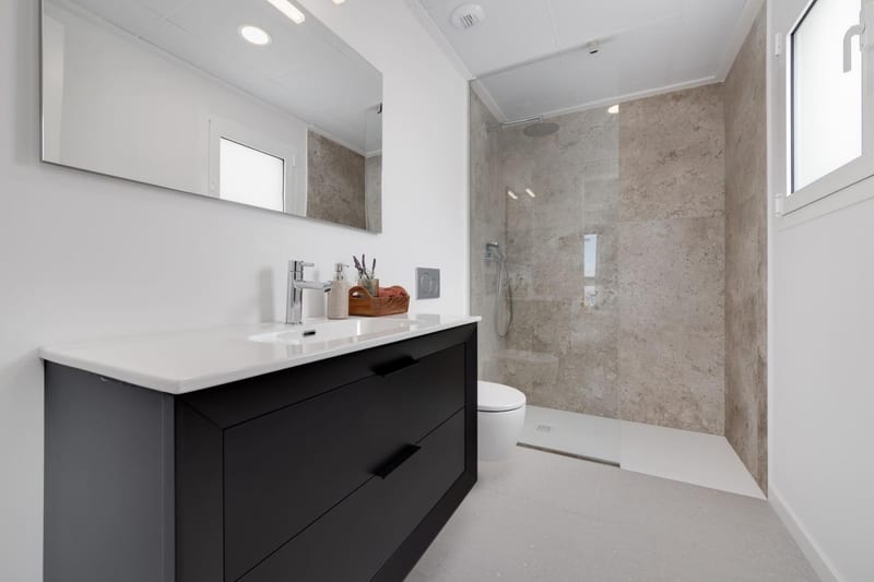 Open photo Listing photo