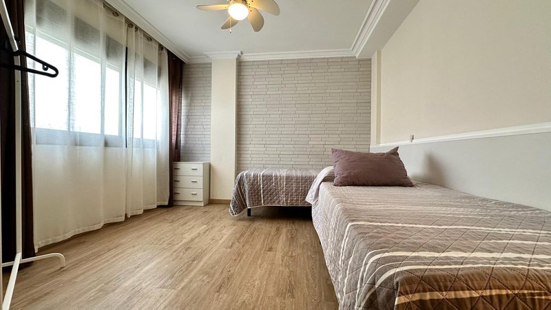 Open photo Listing photo
