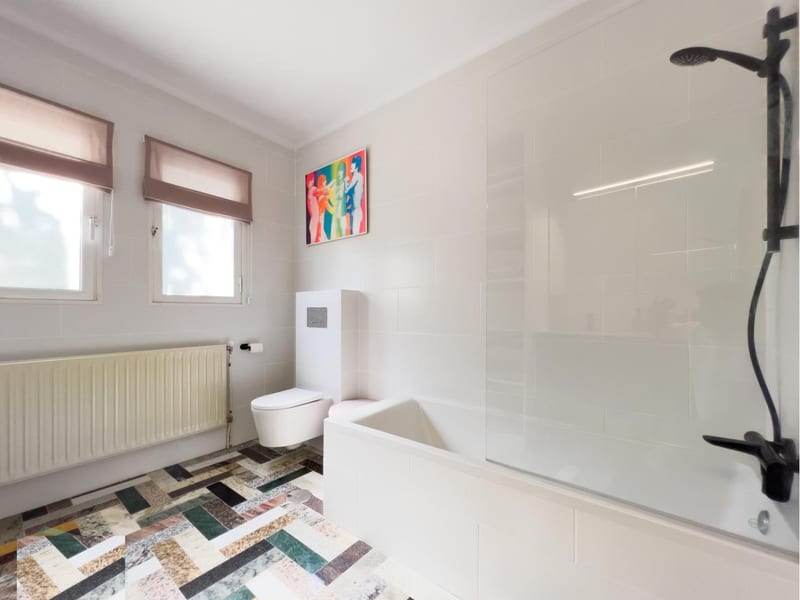 Open photo Listing photo