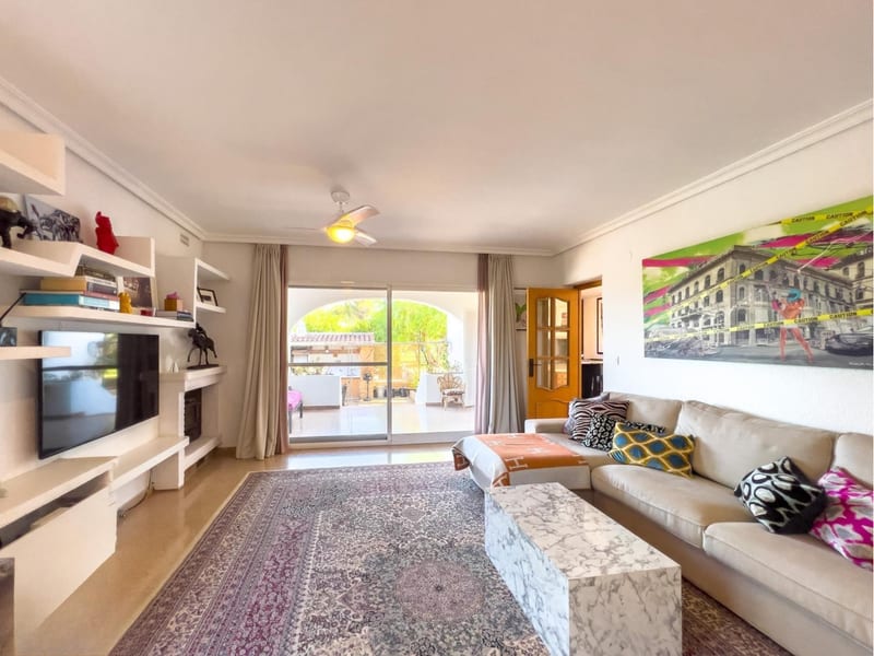 Open photo Listing photo